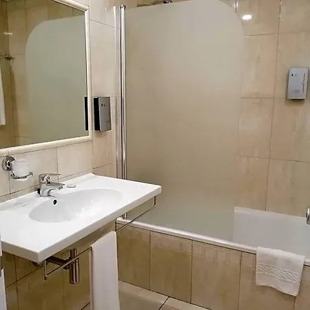 Monaco 4*