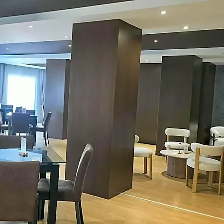 Monaco 4*