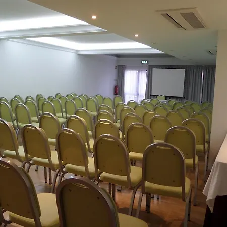 מלון Monaco פארו